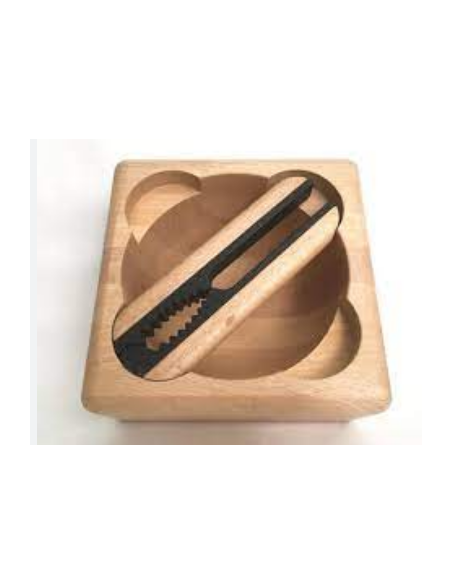 Cascanueces y cuenco